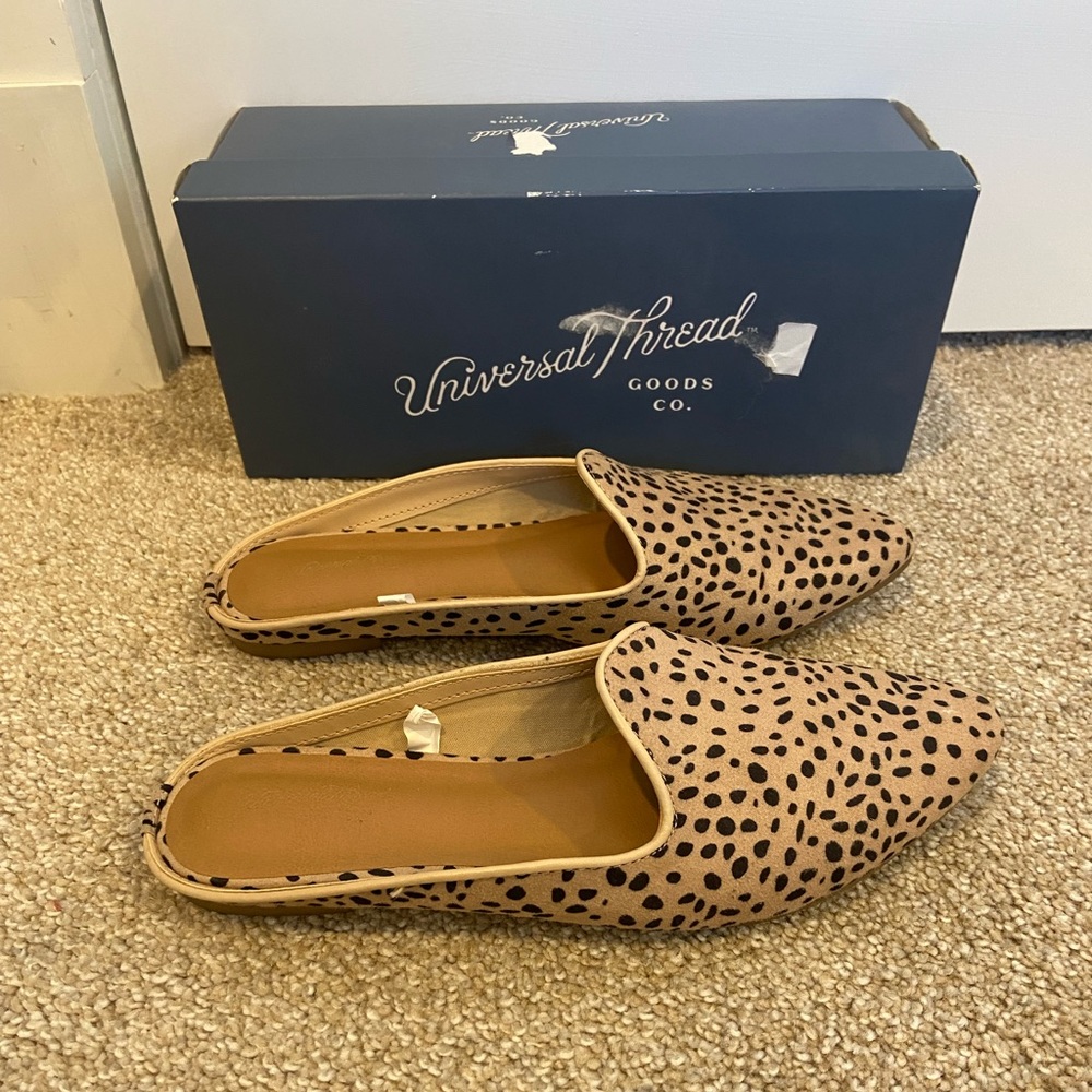 Universal Thread Leopard Mules